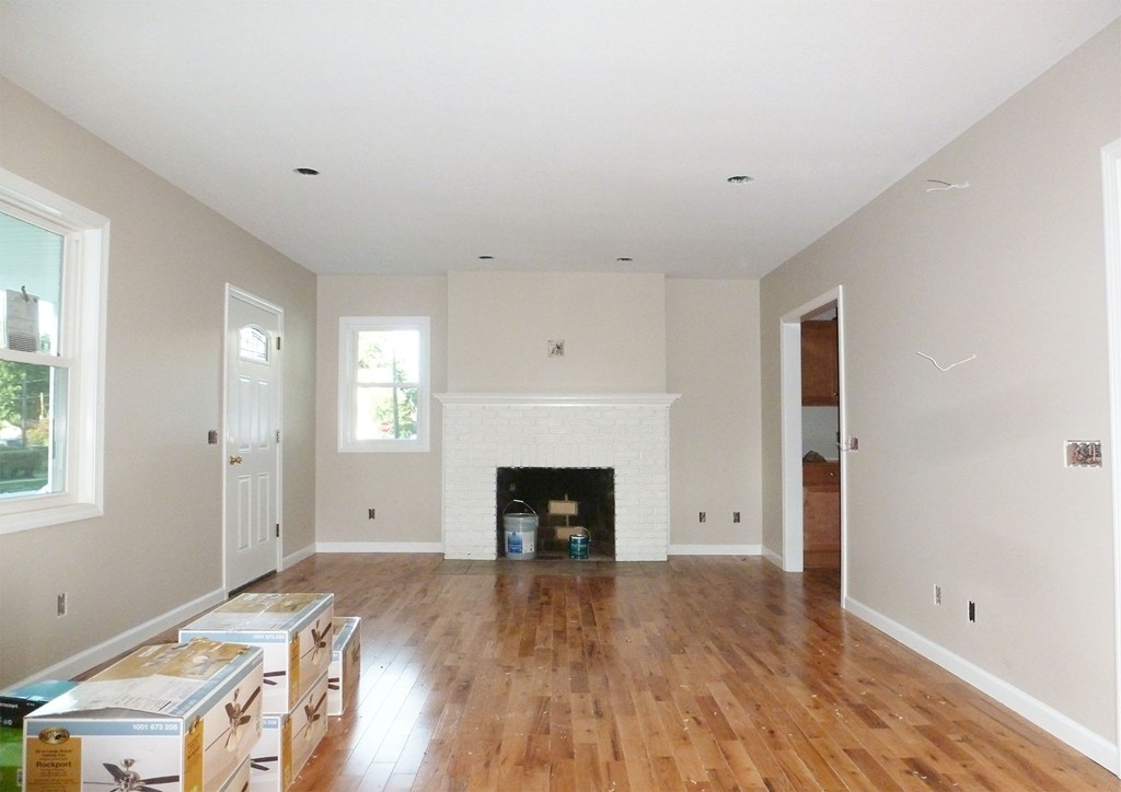 19 Eleanor Road Springfield, MA 01108 - Photo 4 of 25
