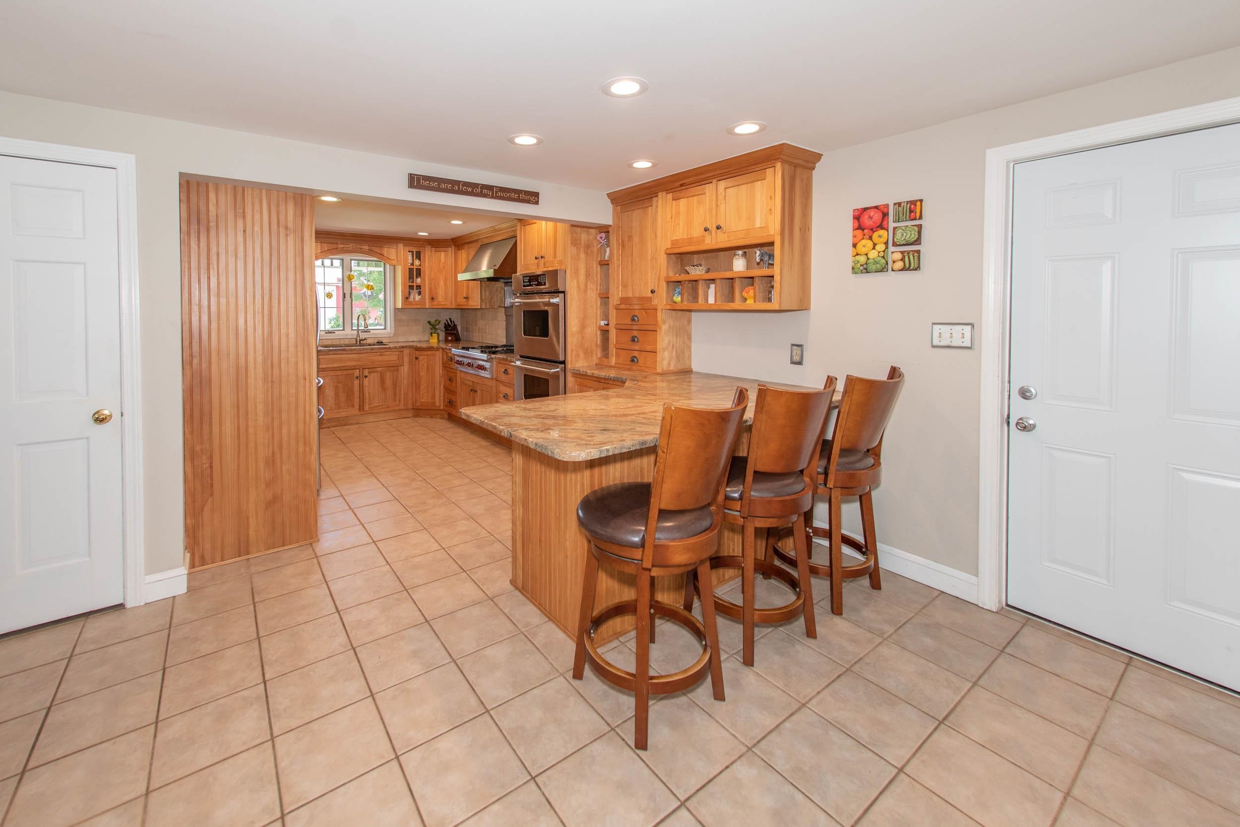 141 Bush Hill Road Pelham, NH 03076 - Photo 20 of 40