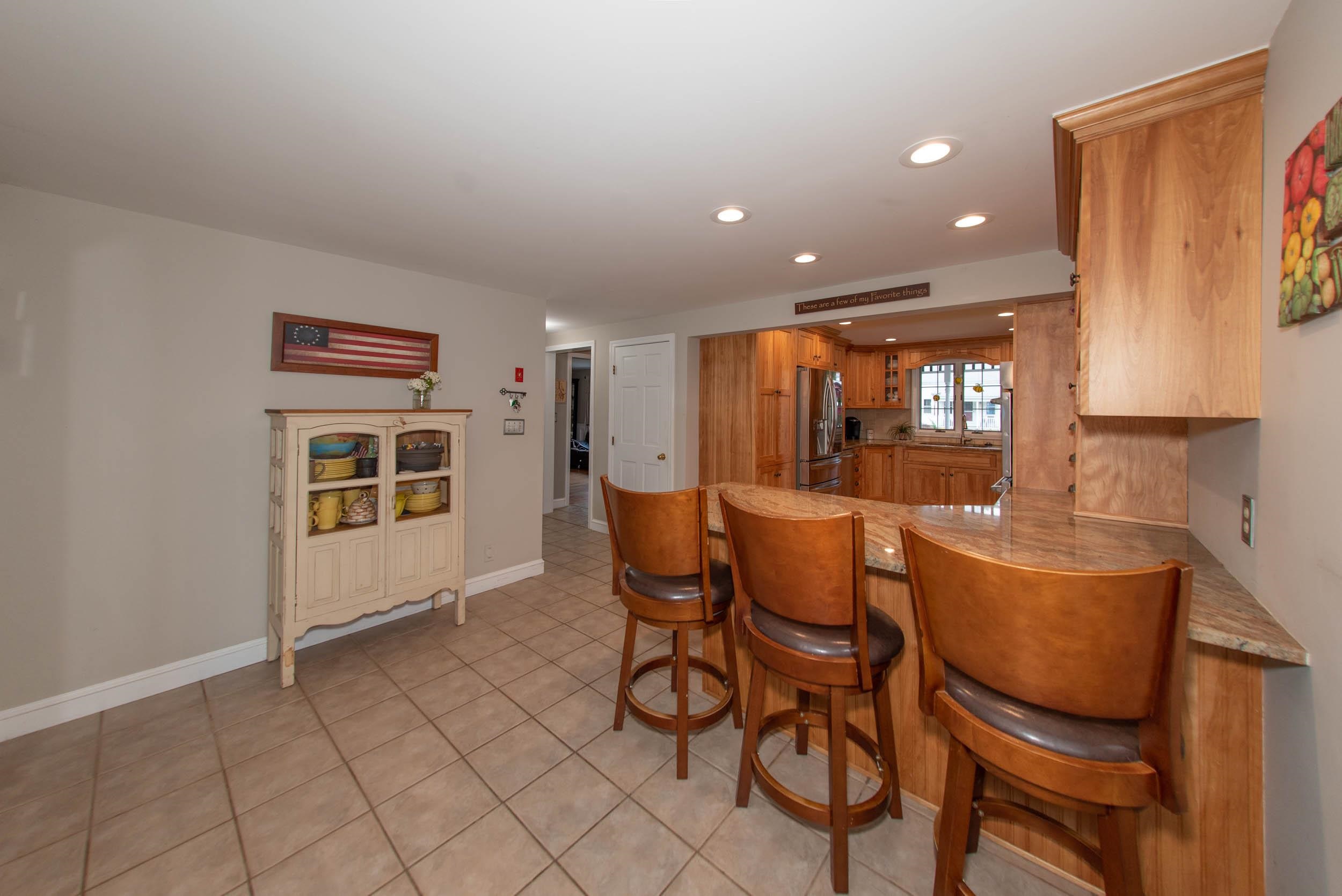 141 Bush Hill Road Pelham, NH 03076 - Photo 21 of 40