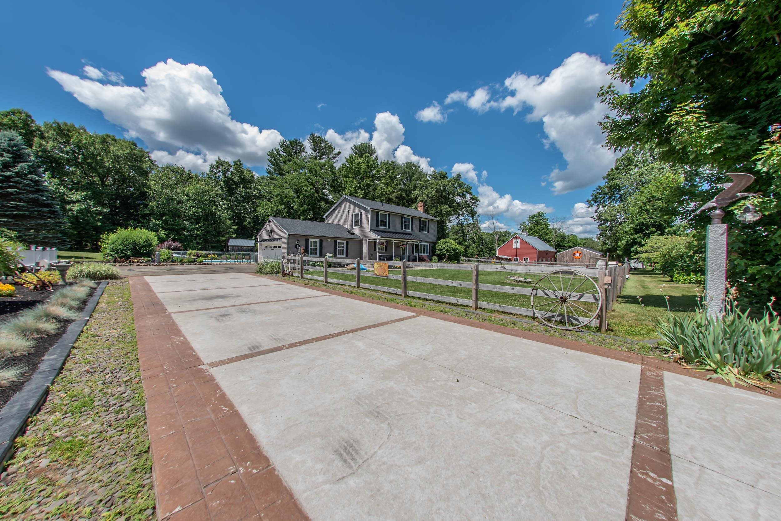 141 Bush Hill Road Pelham, NH 03076 - Photo 6 of 40