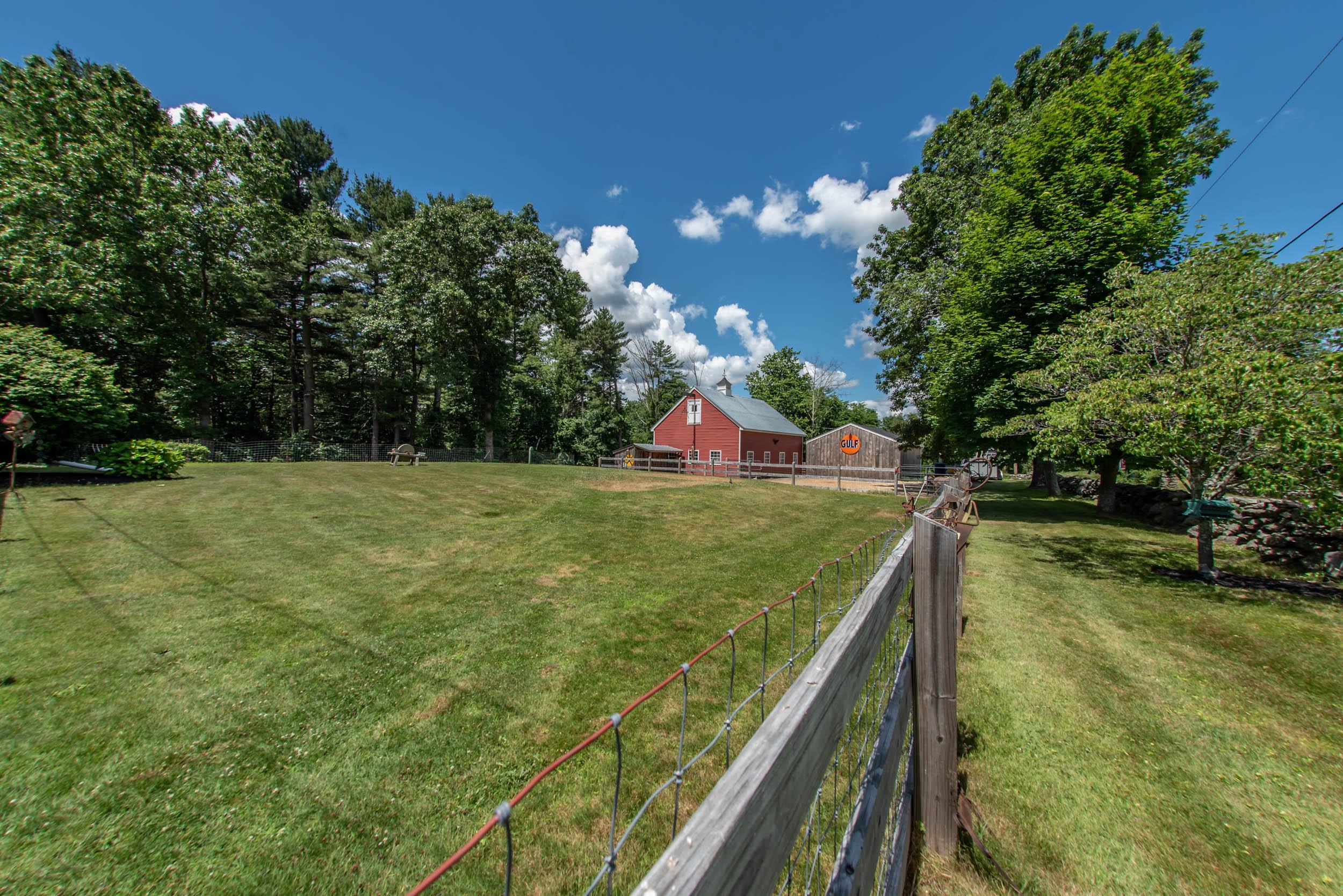 141 Bush Hill Road Pelham, NH 03076 - Photo 7 of 40