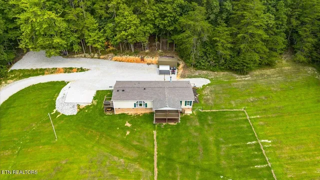 $345,000 | 160 Cove Hollow Road, La Follette, TN 37766