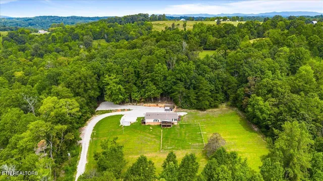 $345,000 | 160 Cove Hollow Road, La Follette, TN 37766
