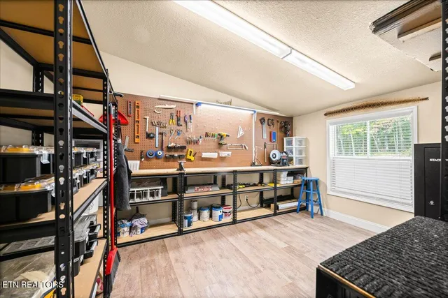 $345,000 | 160 Cove Hollow Road, La Follette, TN 37766