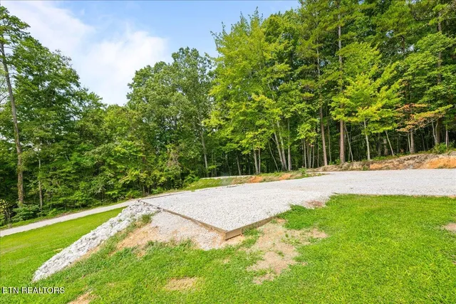 $345,000 | 160 Cove Hollow Road, La Follette, TN 37766