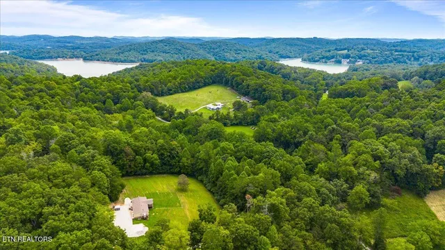 $345,000 | 160 Cove Hollow Road, La Follette, TN 37766