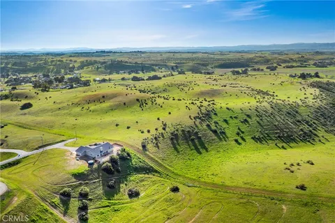 $825,000 | 5995 Black Tail Place, Paso Robles, CA 93446