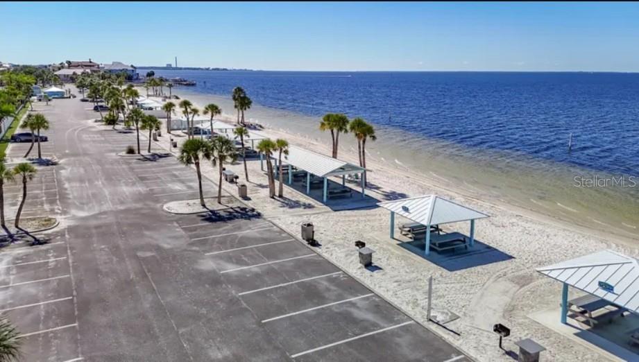 7 Elisabethan Lane New Port Richey, FL 34652 - Photo 14 of 16 a view of entryway and hall