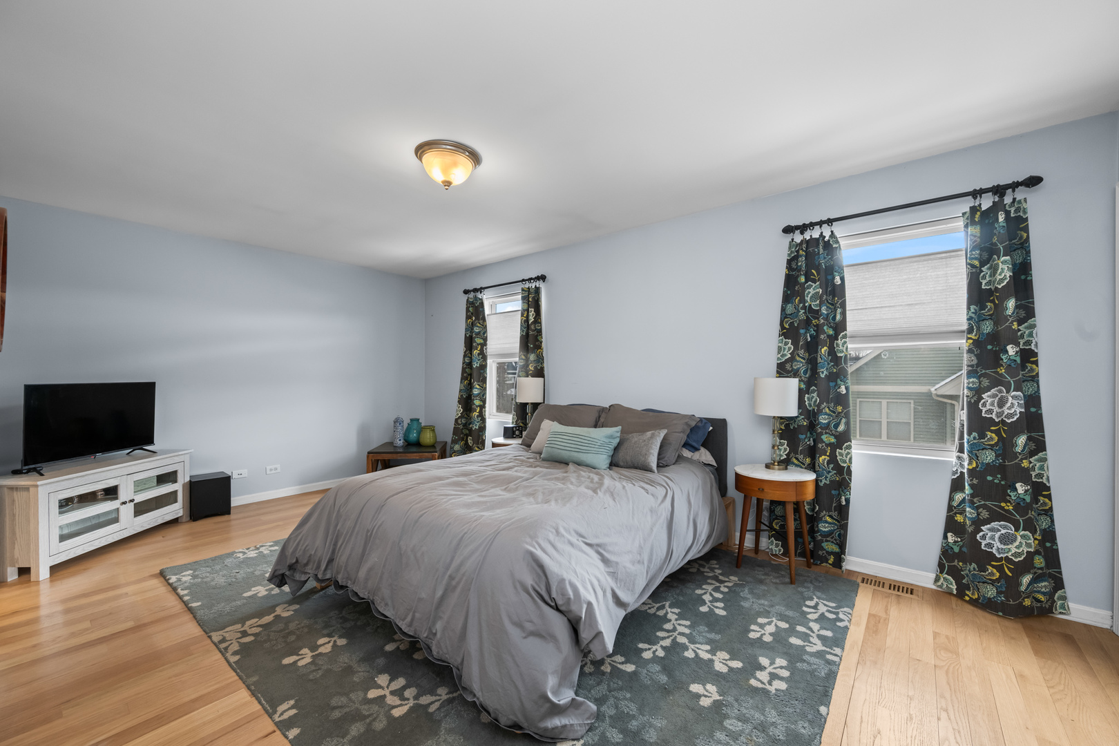 4519 West Irving Park Road Chicago, IL 60641 - Photo 8 of 19