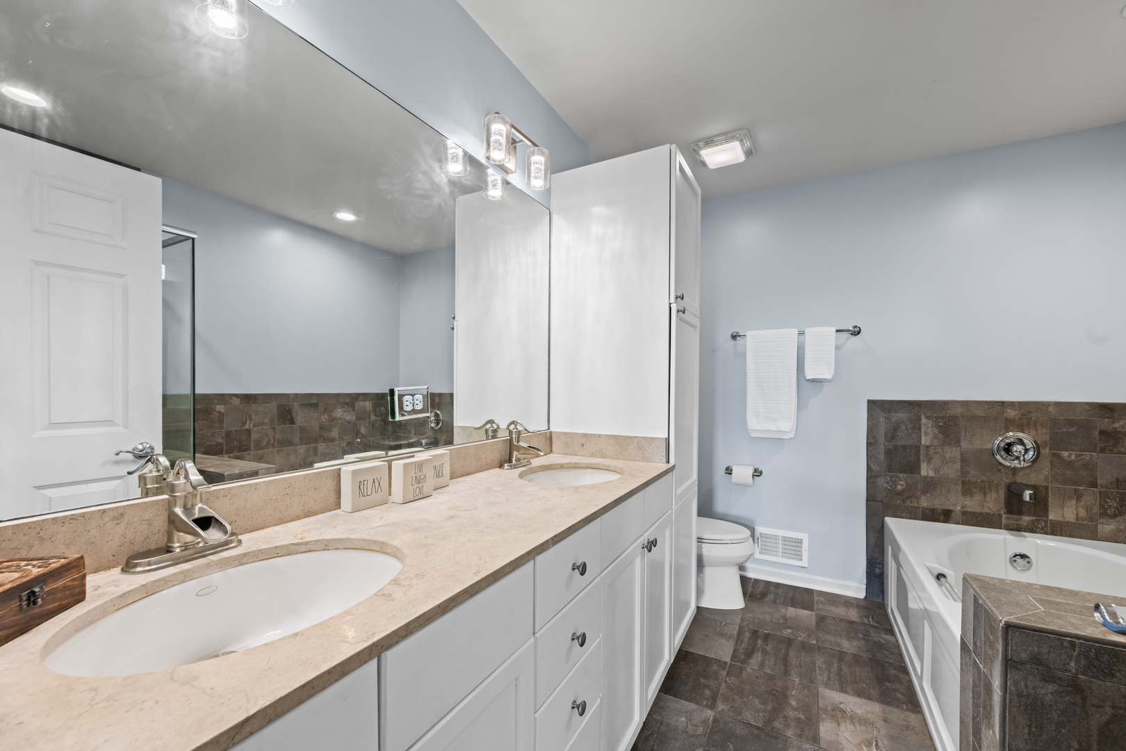 4519 West Irving Park Road Chicago, IL 60641 - Photo 9 of 19