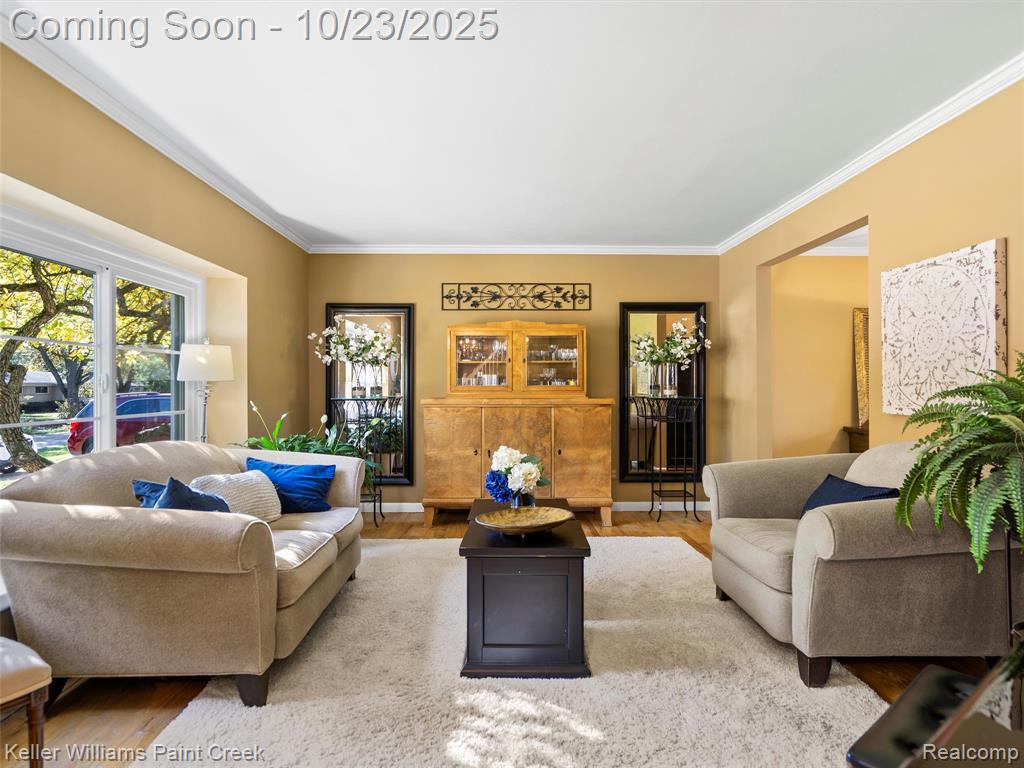 2152 Avoncrest Drive Rochester Hills, MI 48309 - Photo 5 of 42