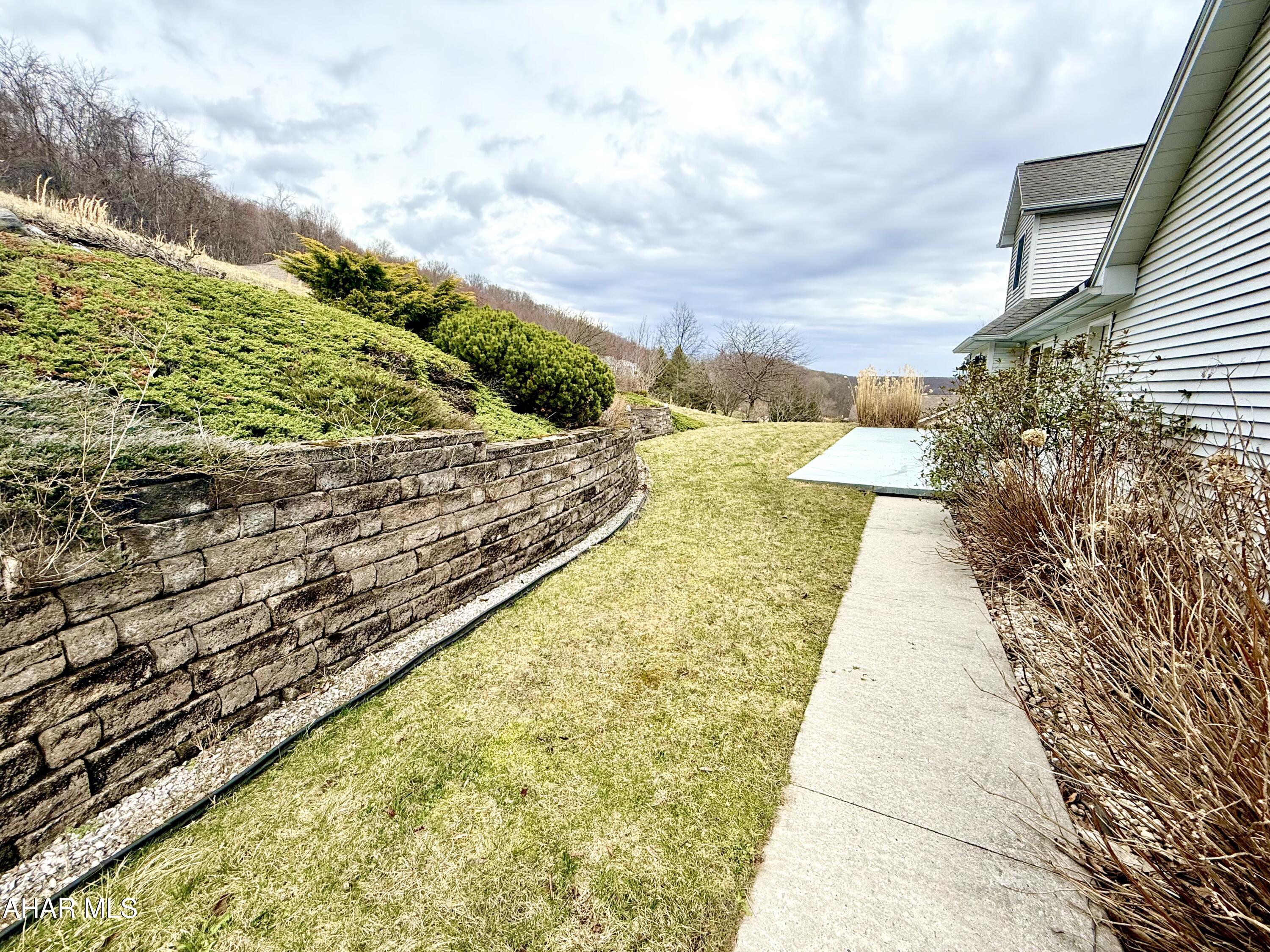 246 Castle Farms Road Altoona, PA 16601 - Photo 32 of 33