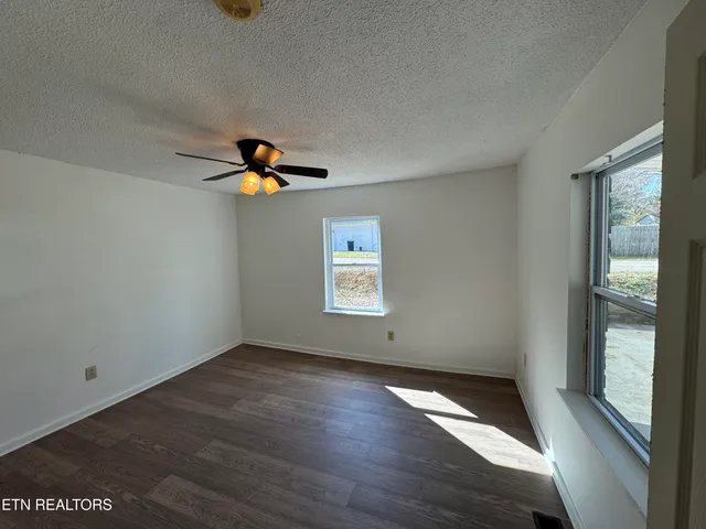 $169,900 | 915 Drive D, Knoxville, TN 37920