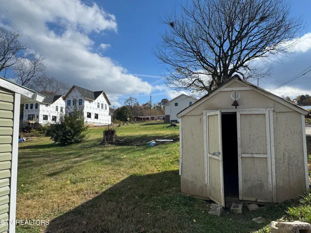 $169,900 | 915 Drive D, Knoxville, TN 37920