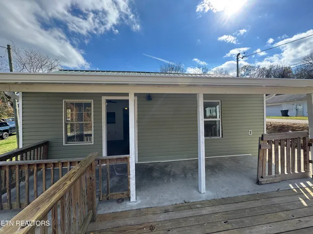 $169,900 | 915 Drive D, Knoxville, TN 37920