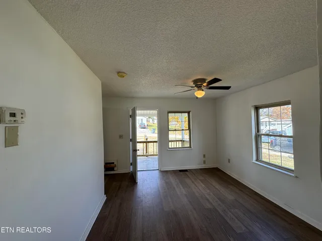 $169,900 | 915 Drive D, Knoxville, TN 37920