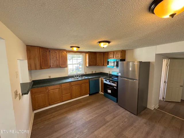 $169,900 | 915 Drive D, Knoxville, TN 37920