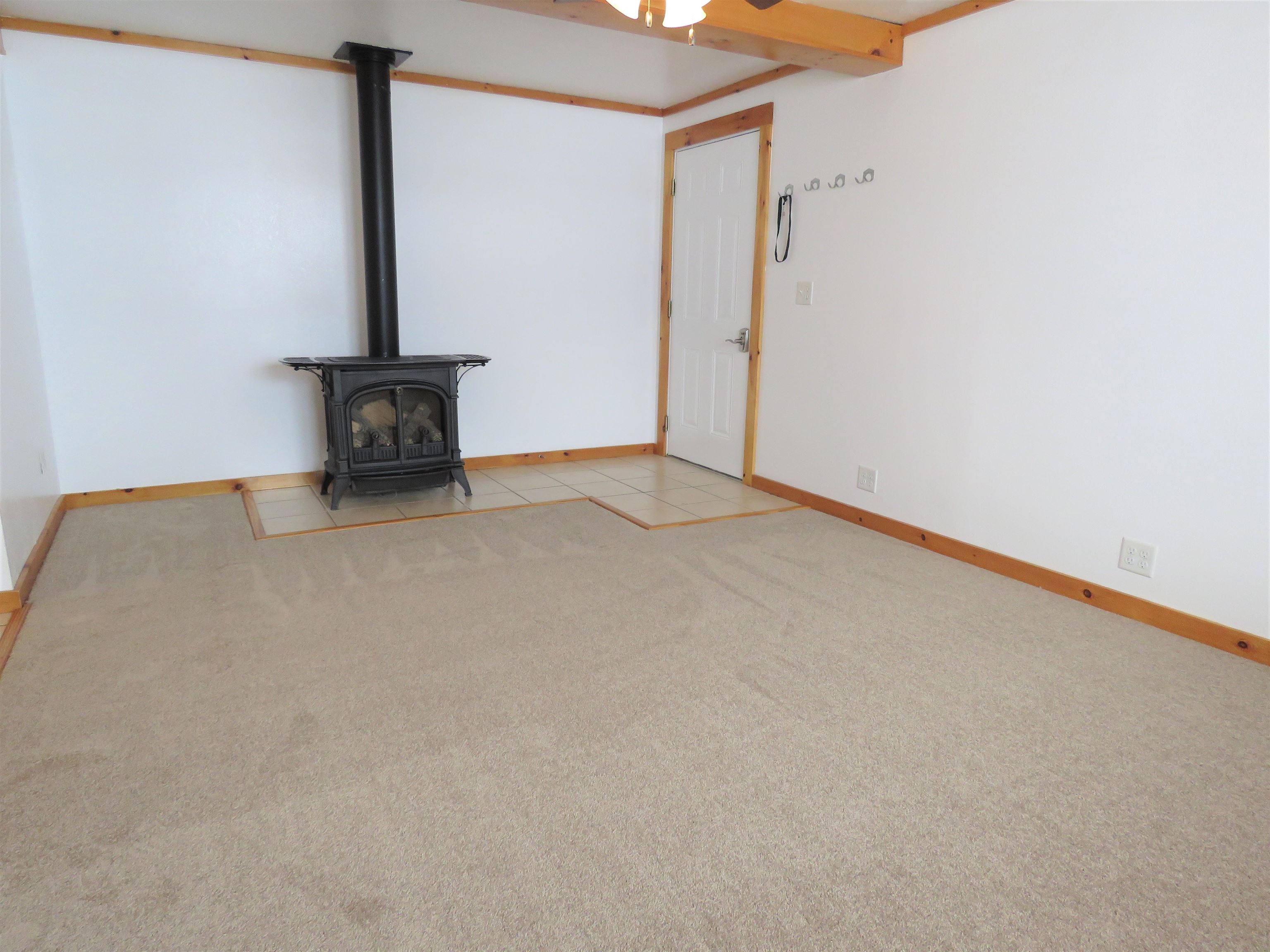 2637 Farrar Road, Unit 6 Newport Town, VT 05857 - Photo 7 of 17 Gallery Image 7