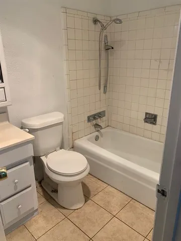 $1,775 | 679 Edgeglen Drive, Dallas, TX 75217