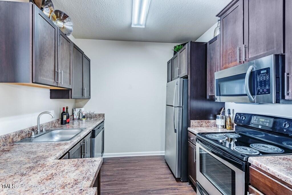 1000 Broadstone Way, Unit A2 Apex, NC 27502 - Photo 36 of 42
