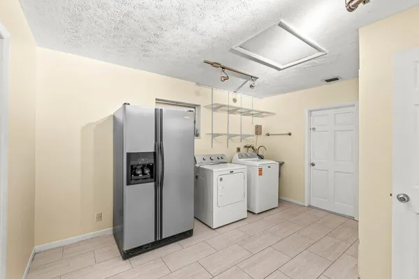 $4,200 | 640 Jaeger Drive, Delray Beach, FL 33444