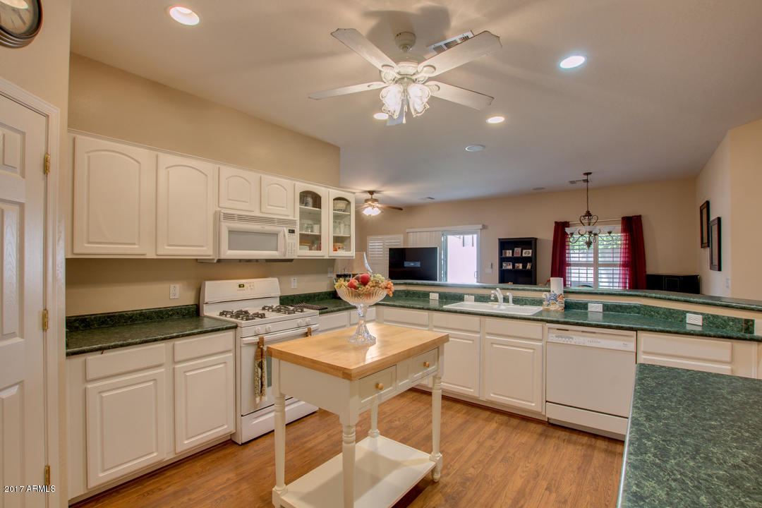15810 West Redfield Road Surprise, AZ 85379 - Photo 3 of 38 14-Redfield