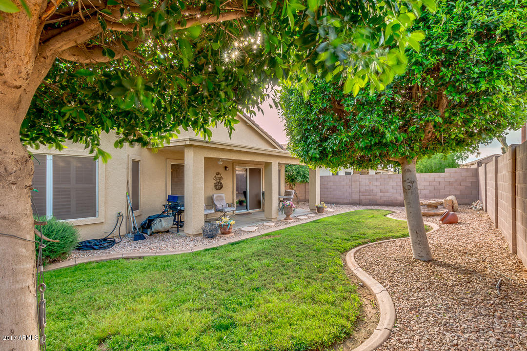 15810 West Redfield Road Surprise, AZ 85379 - Photo 36 of 38 37-Redfield