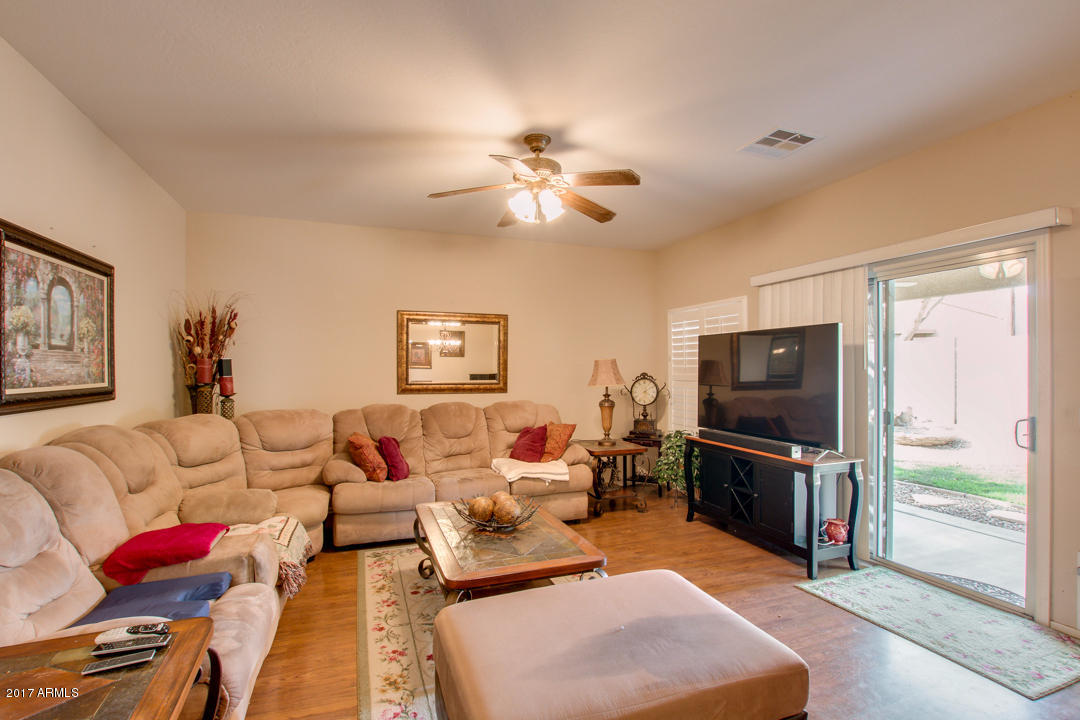 15810 West Redfield Road Surprise, AZ 85379 - Photo 8 of 38 08-Redfield