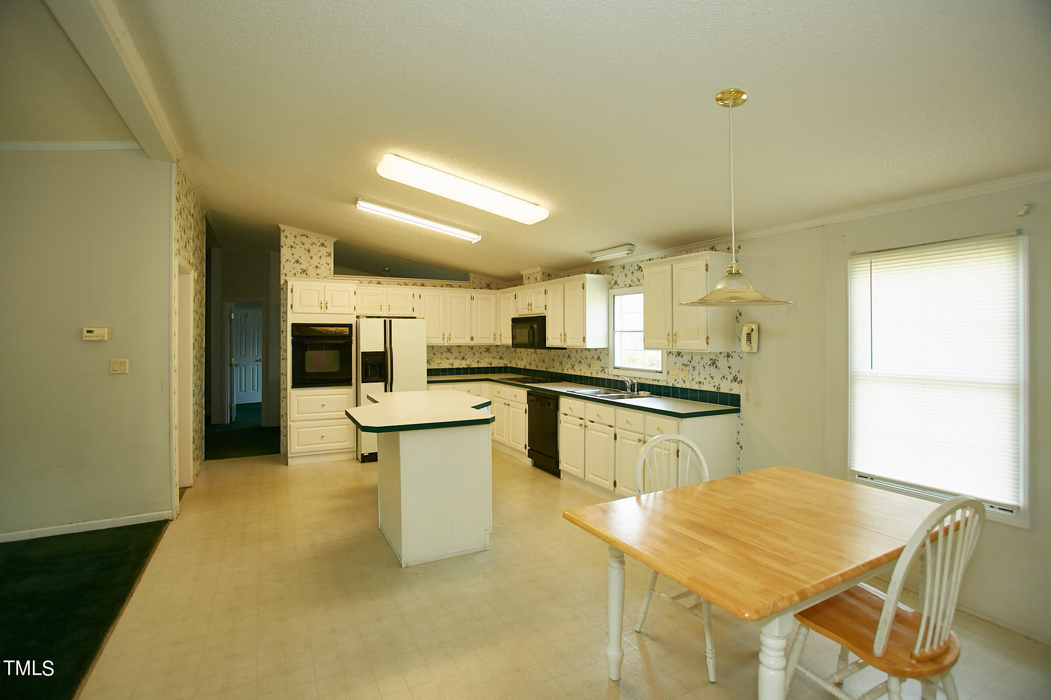 1620 Batten Farm Road Selma, NC 27576 - Photo 28 of 40 1620 Batten Farm - Kitchen