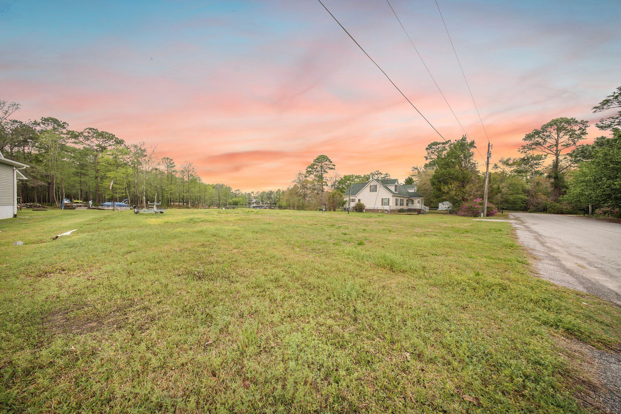 111 Jack's Lane Bonneau, SC 29431 - Photo 12 of 21 4_BARCLAY MEDIA CO-3