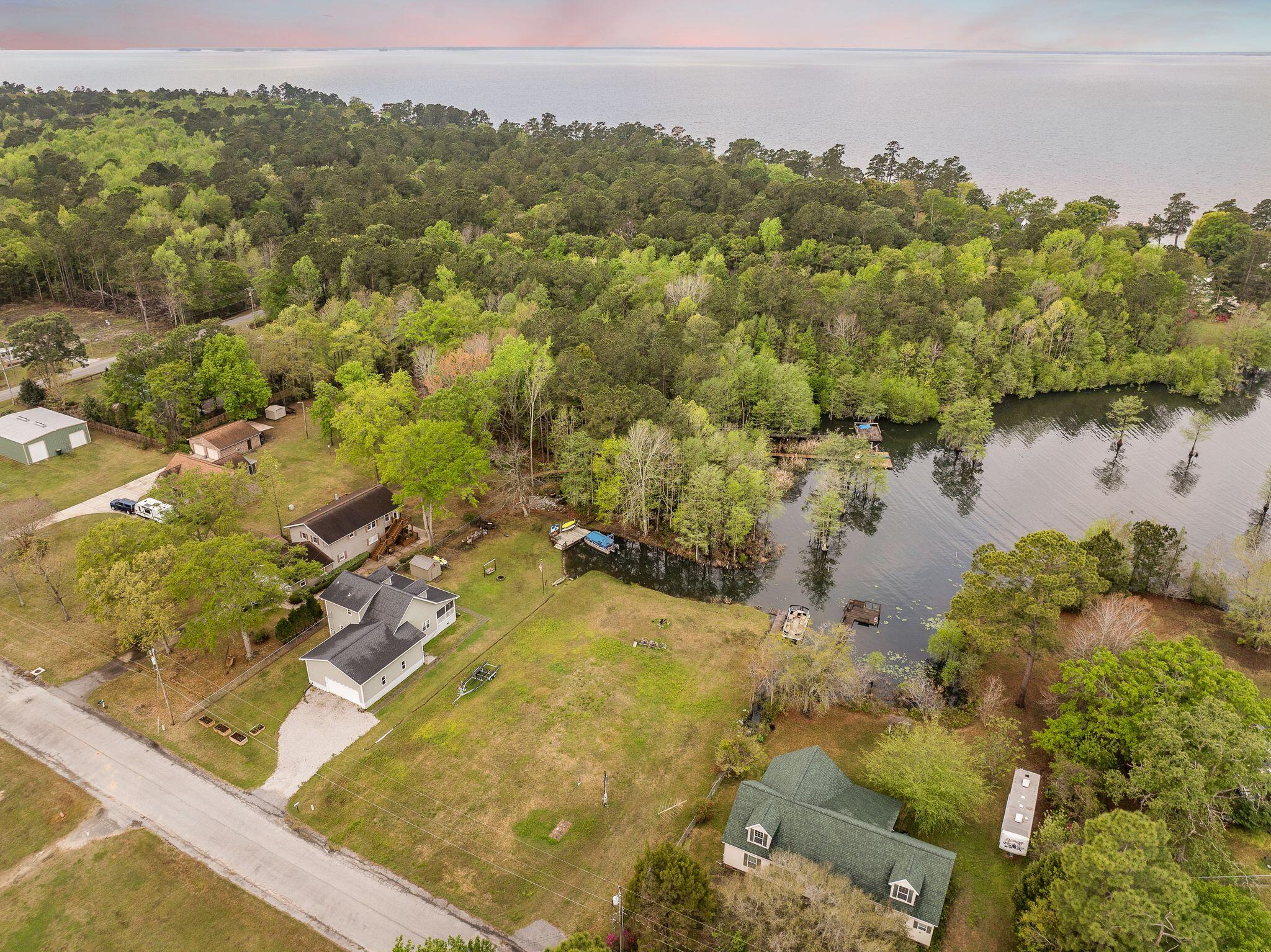 111 Jack's Lane Bonneau, SC 29431 - Photo 18 of 21 17_BARCLAY MEDIA CO-18