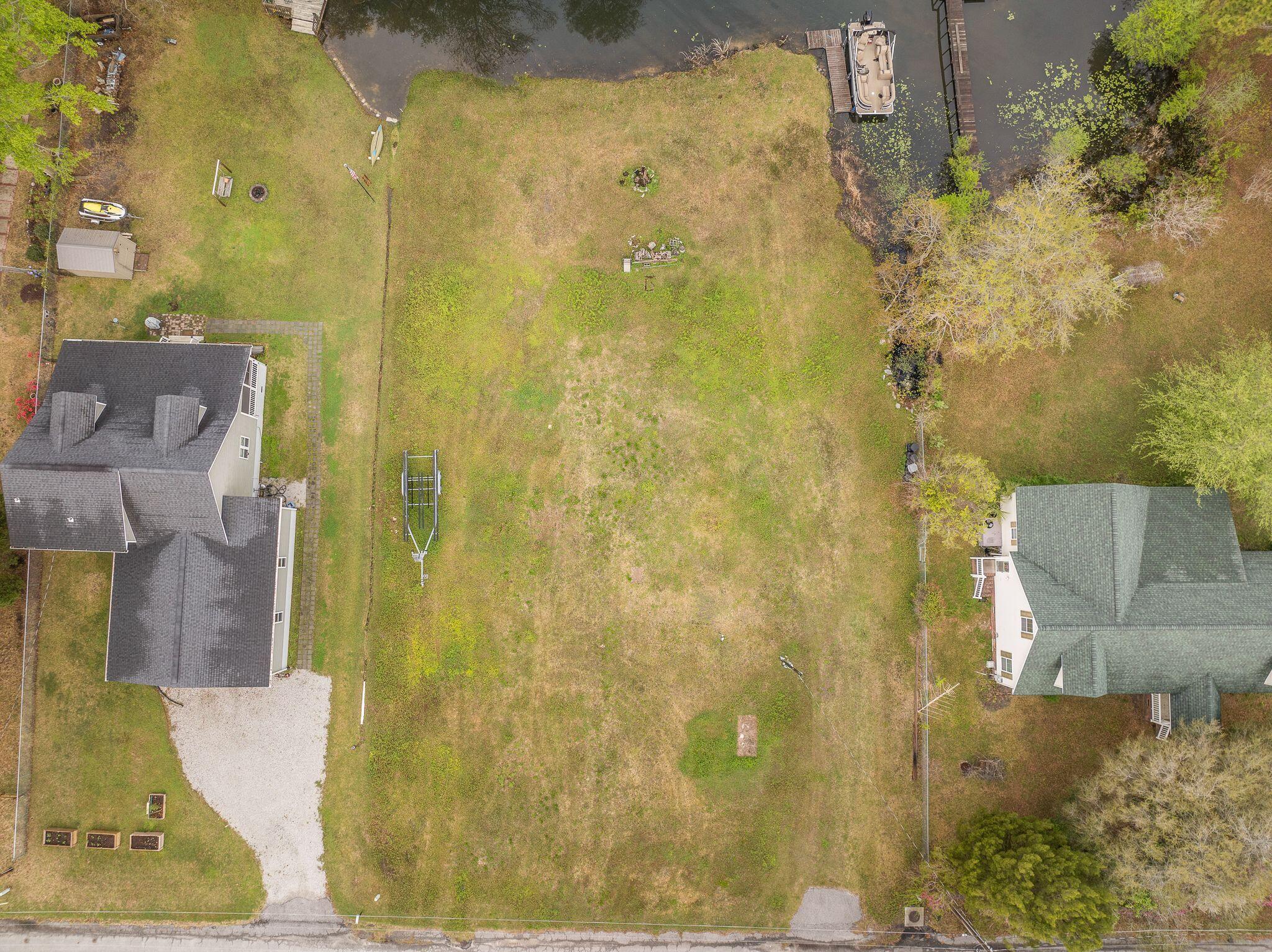 111 Jack's Lane Bonneau, SC 29431 - Photo 8 of 21 18_BARCLAY MEDIA CO-19