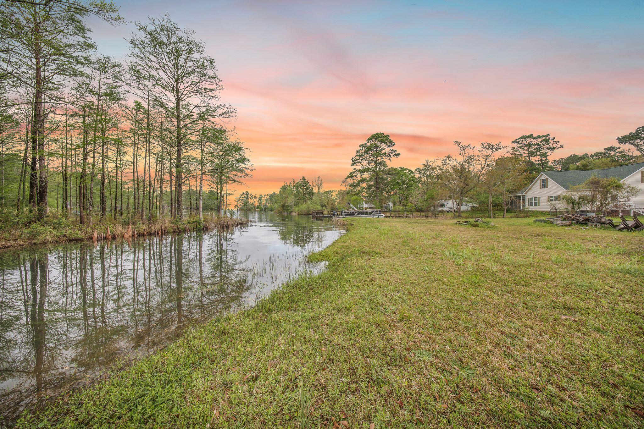 111 Jack's Lane Bonneau, SC 29431 - Photo 10 of 21 6_BARCLAY MEDIA CO-5