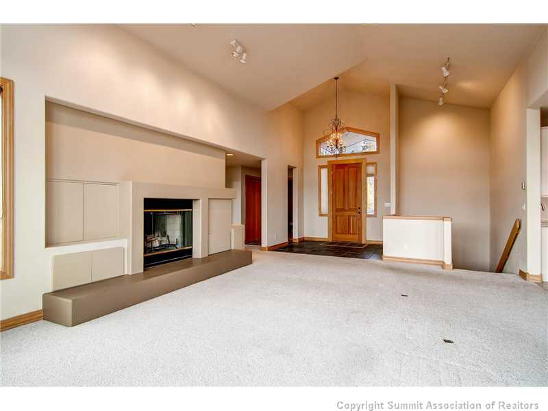 1704 Red Hawk Road Silverthorne, CO 80498 - Photo 4 of 25 Living Room.
