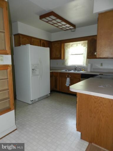 24 Benner Loop Ruther Glen, VA 22546 - Photo 15 of 17 Kitchen