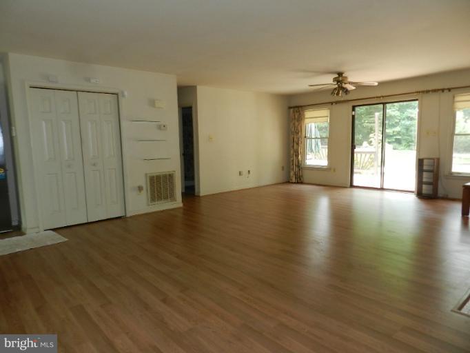 24 Benner Loop Ruther Glen, VA 22546 - Photo 16 of 17 Living Room