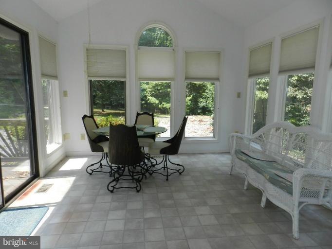24 Benner Loop Ruther Glen, VA 22546 - Photo 7 of 17 Interior (General)