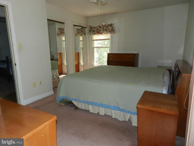 24 Benner Loop Ruther Glen, VA 22546 - Photo 8 of 17 Bedroom (Master)