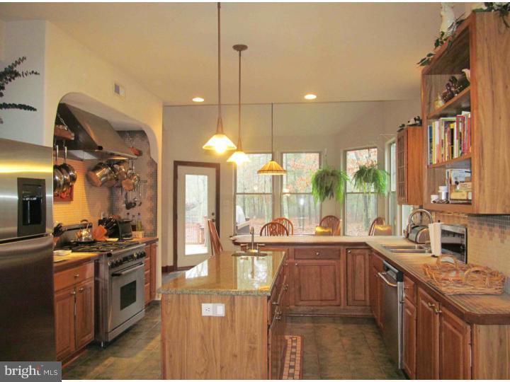 27 Burrs Mill Road Southampton, NJ 08088 - Photo 9 of 25 Kitchen
