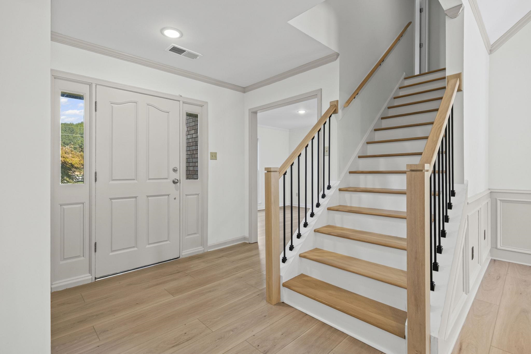 10661 Chapel Hill Road Lakeland, TN 38002 - Photo 12 of 40 a view of entryway with wooden floor