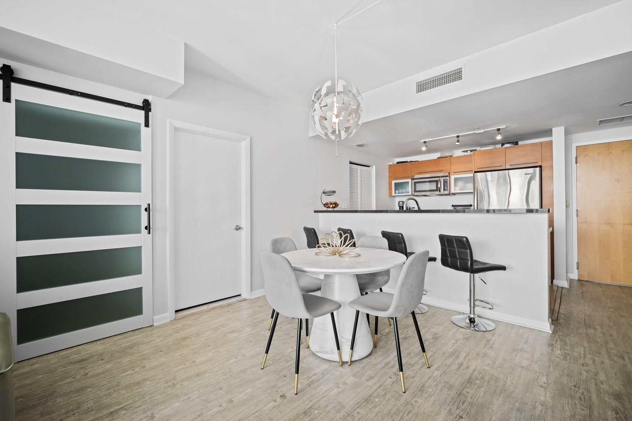 244 Biscayne Boulevard, Unit 2210 Miami, FL 33132 - Photo 16 of 29 Photo 16