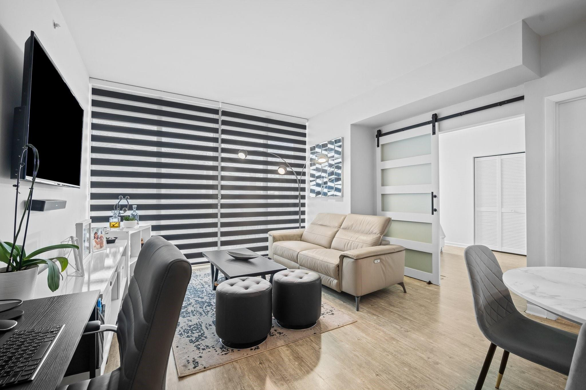 244 Biscayne Boulevard, Unit 2210 Miami, FL 33132 - Photo 17 of 29 Photo 17