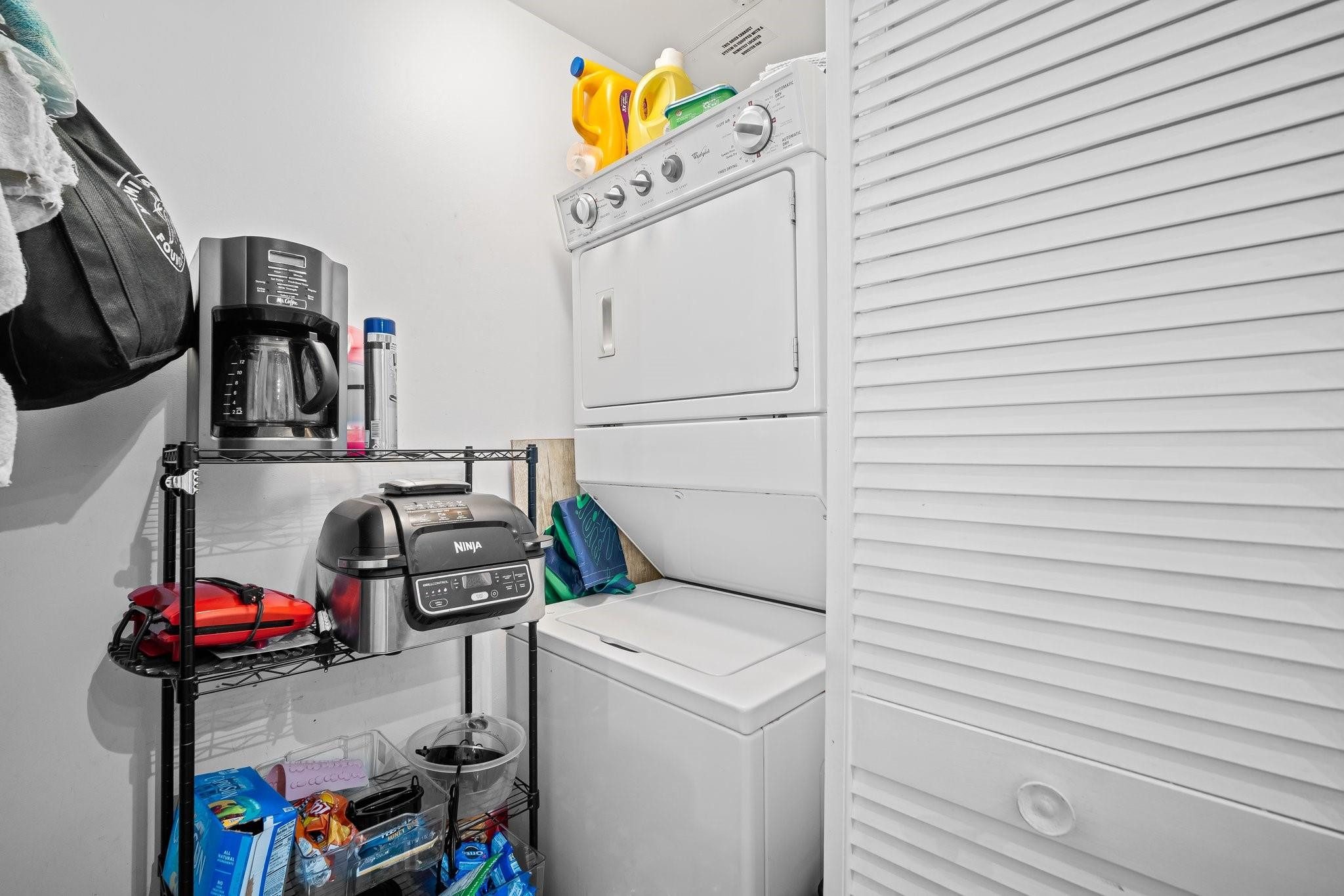 244 Biscayne Boulevard, Unit 2210 Miami, FL 33132 - Photo 24 of 29 Photo 24