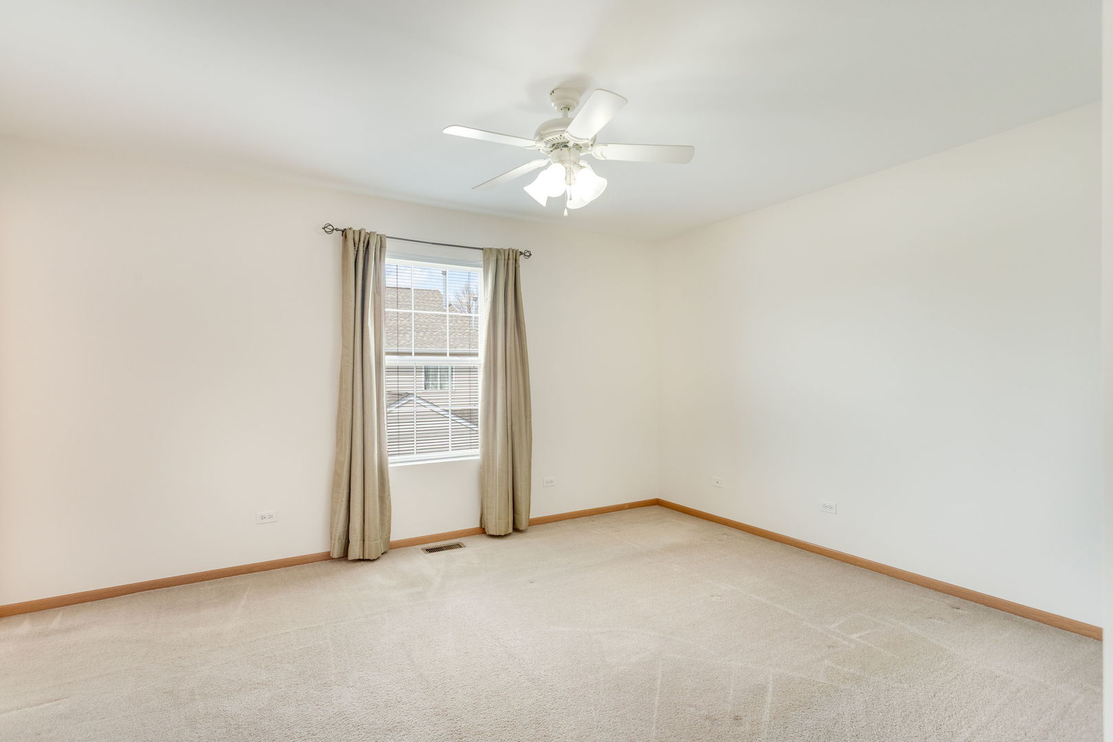 153 Yarrow Court Romeoville, IL 60446 - Photo 16 of 20 Gallery Image 16