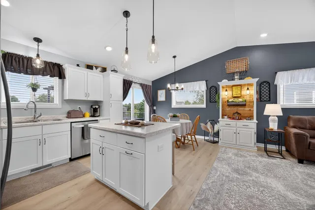 $299,000 | 1049 Talon Avenue, Wabasha, MN 55981