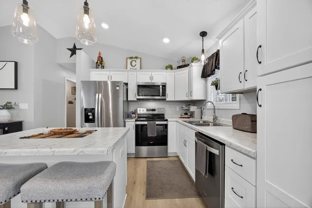 $299,000 | 1049 Talon Avenue, Wabasha, MN 55981