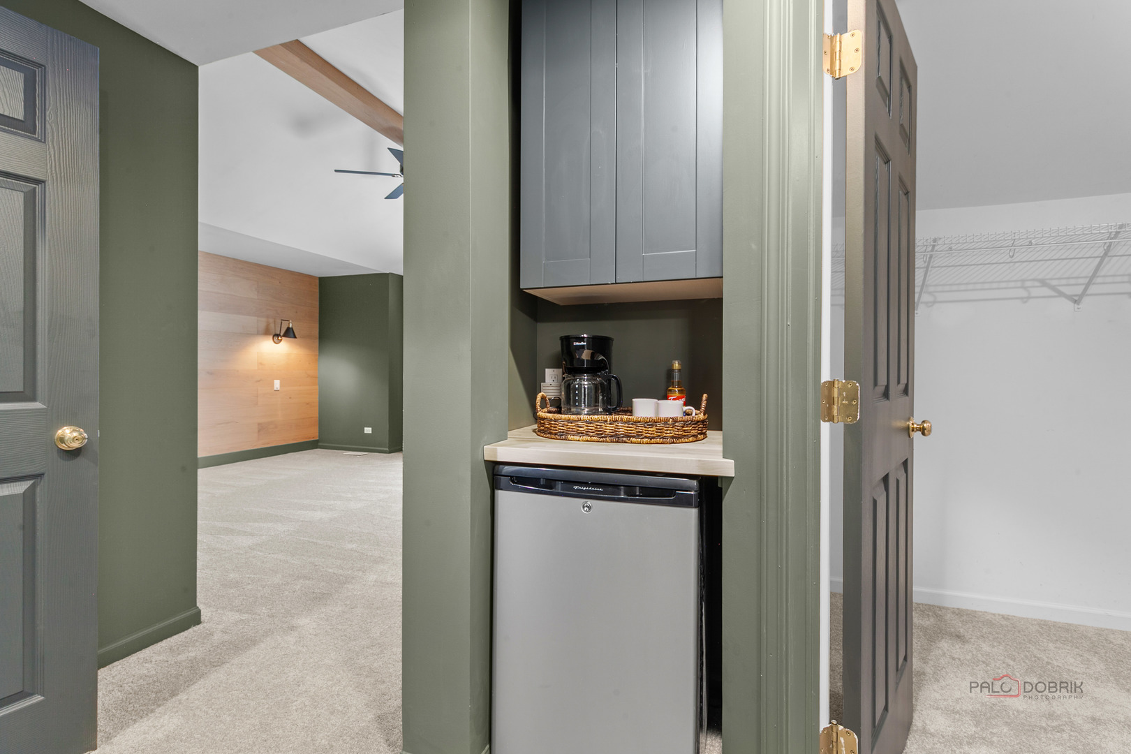 597 Treetop Lane Gurnee, IL 60031 - Photo 16 of 34 a view of living room and utility room