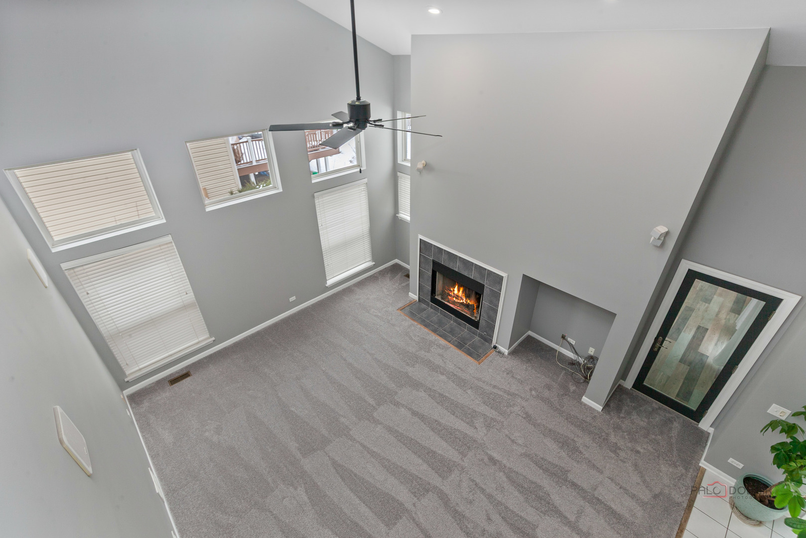 597 Treetop Lane Gurnee, IL 60031 - Photo 24 of 34 a view of a storage & utility room with washer and dryer