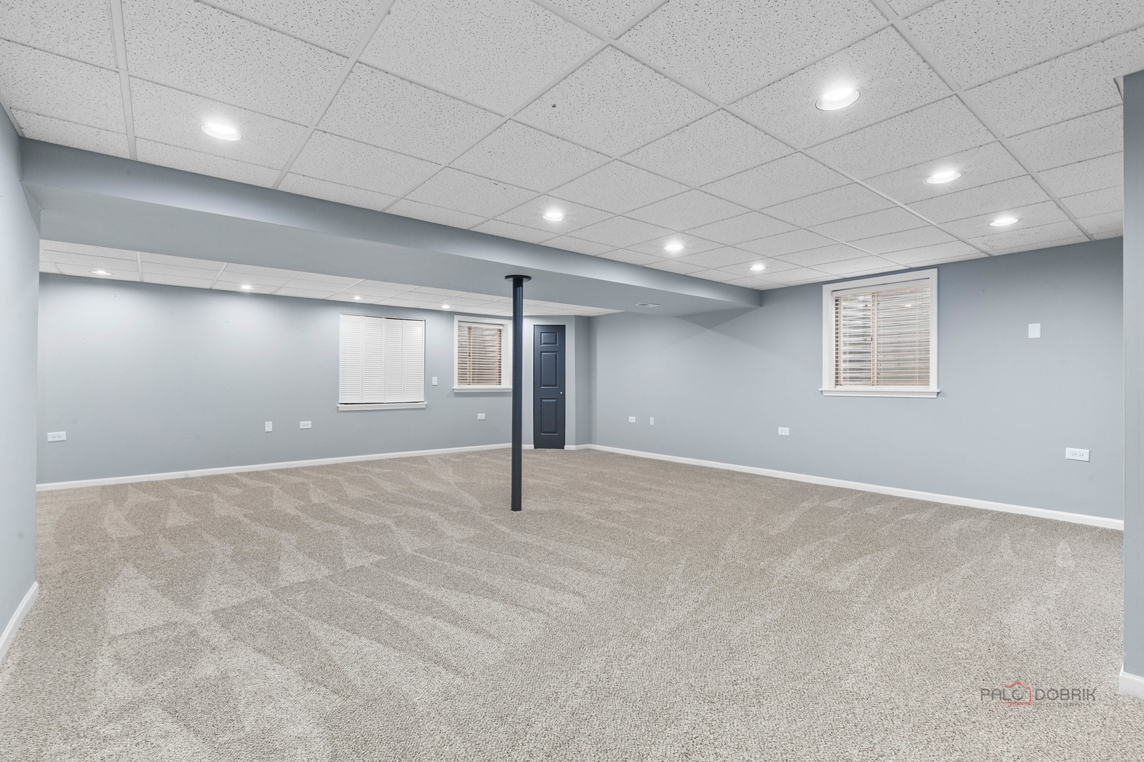 597 Treetop Lane Gurnee, IL 60031 - Photo 28 of 34 a view of an empty room