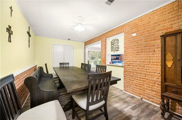 $269,000 | 2101 Fairview Lane, Pineville, LA 71360